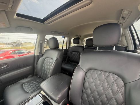 Used 2024 Nissan Armada Platinum image 13