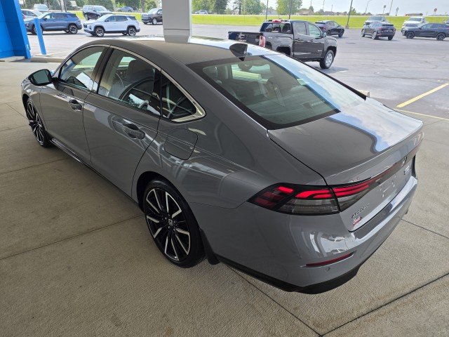 Used 2024 Honda Accord Touring image 15