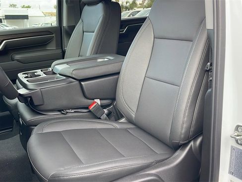 New 2026 GMC Sierra 2500 SLT w/ X31 Off-Road Package image 11