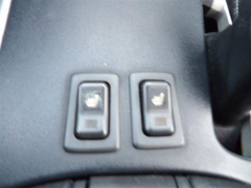 Used 2007 MAZDA RX-8 Grand Touring w/ Rotary Accent Pkg image 19