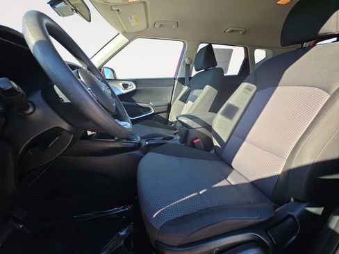 Used 2023 Kia Soul LX w/ Option Group 015 image 9