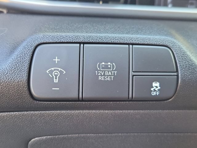 Certified 2026 Hyundai Elantra Hybrid FWD image 18