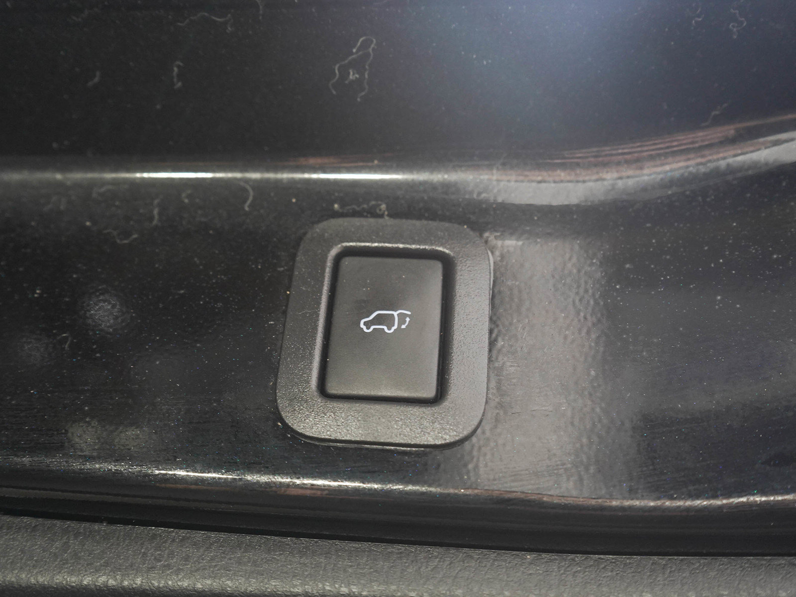 Used 2017 Toyota Highlander XLE AWD/4WD image 11