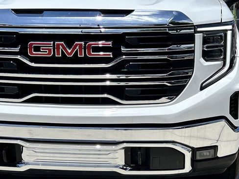 Used 2025 GMC Sierra 1500 SLT RWD image 9