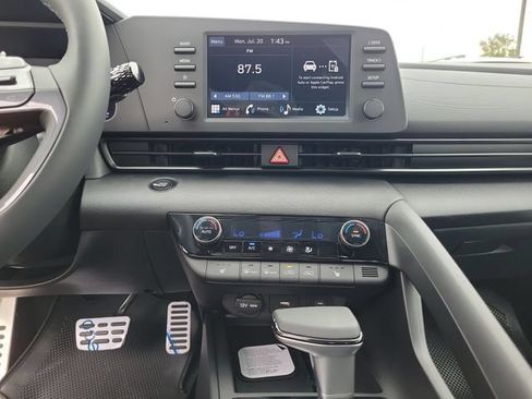 New 2026 Hyundai Elantra SEL Sport FWD image 15