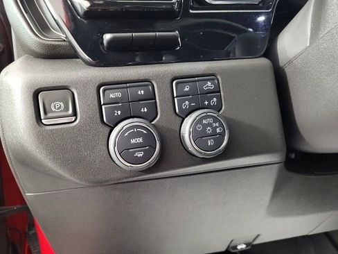 Used 2024 Chevrolet Silverado 1500 ZR2 w/ Technology Package image 17