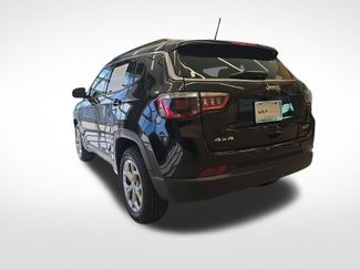 Used 2024 Jeep Compass Latitude video 3