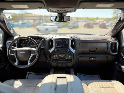 Used 2021 Chevrolet Silverado 1500 LTZ w/ LTZ Premium Package AWD/4WD image 5