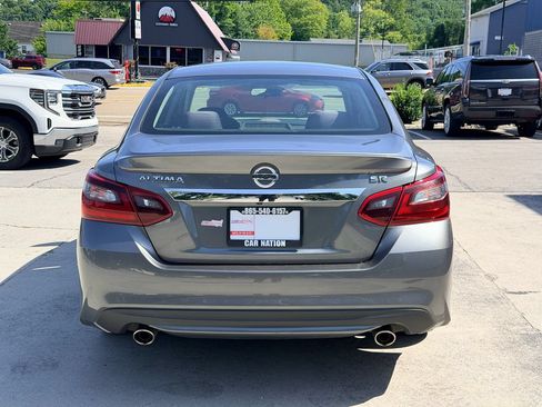 Used 2018 Nissan Altima 2.5 SR FWD image 5