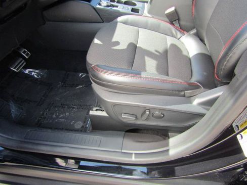 Used 2024 Ford Escape ST-Line w/ Tech Pack #1 AWD/4WD image 14