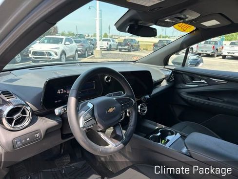 Used 2024 Chevrolet Blazer EV LT AWD/4WD image 19