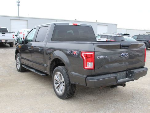 Used 2017 Ford F150 XL w/ Equipment Group 101A Mid image 4