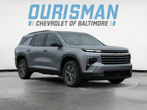 New 2026 Chevrolet Traverse LT w/ Driver Confidence Package image 1