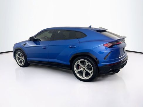 Used 2022 Lamborghini Urus AWD/4WD image 7