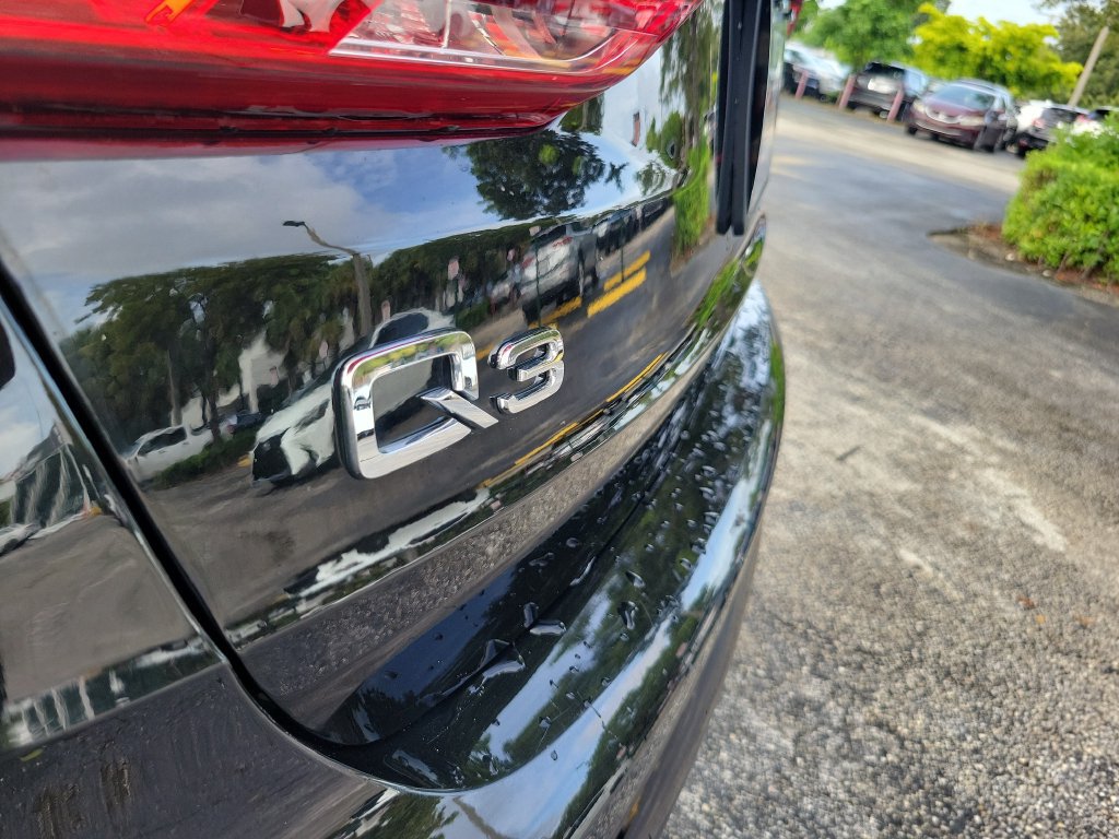 Used 2025 Audi Q3 2.0T Premium AWD/4WD image 9