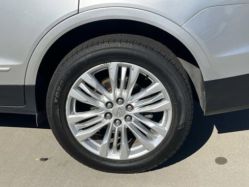 Used 2019 Cadillac XT5 Premium Luxury image 11