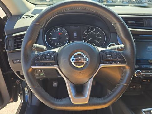 Certified 2020 Nissan Rogue SV image 30