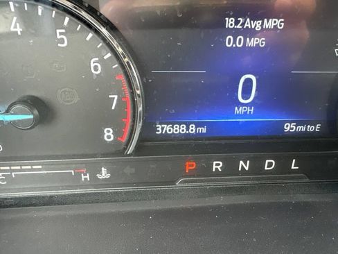 Used 2023 Ford Explorer XLT w/ Equipment Group 202A AWD/4WD image 11