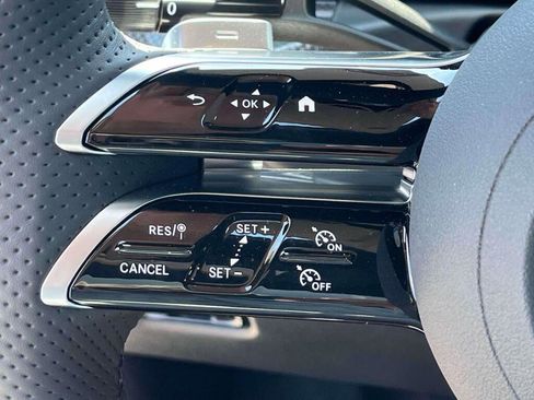 New 2026 Mercedes-Benz C 300 4MATIC Sedan image 33