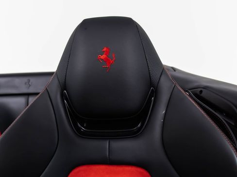 Certified 2019 Ferrari Portofino RWD image 46