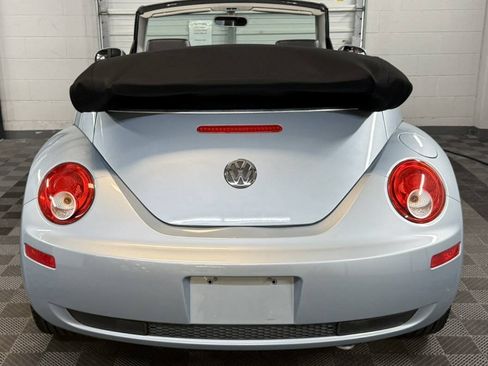 Used 2009 Volkswagen Beetle Convertible FWD image 9