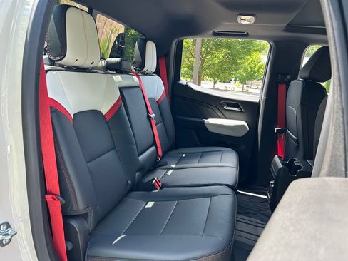 New 2026 GMC Canyon AT4X w/ AT4X AEV Edition AWD/4WD image 53