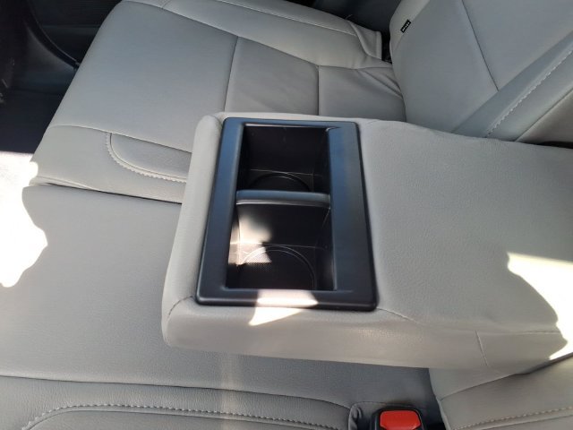 Used 2017 Toyota RAV4 LE FWD image 9