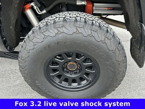 Used 2025 Chevrolet Silverado 1500 LTZ image 9