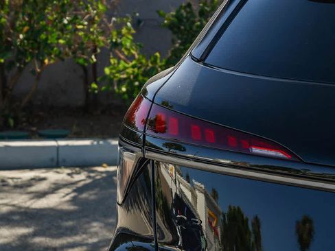 New 2026 Audi Q3 quattro 2.0T AWD/4WD image 7