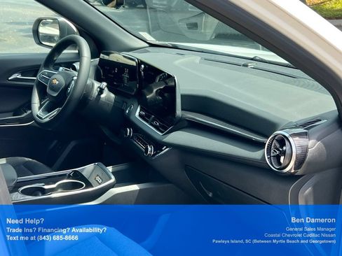 Used 2025 Chevrolet Equinox LT w/ Convenience Package II FWD image 25