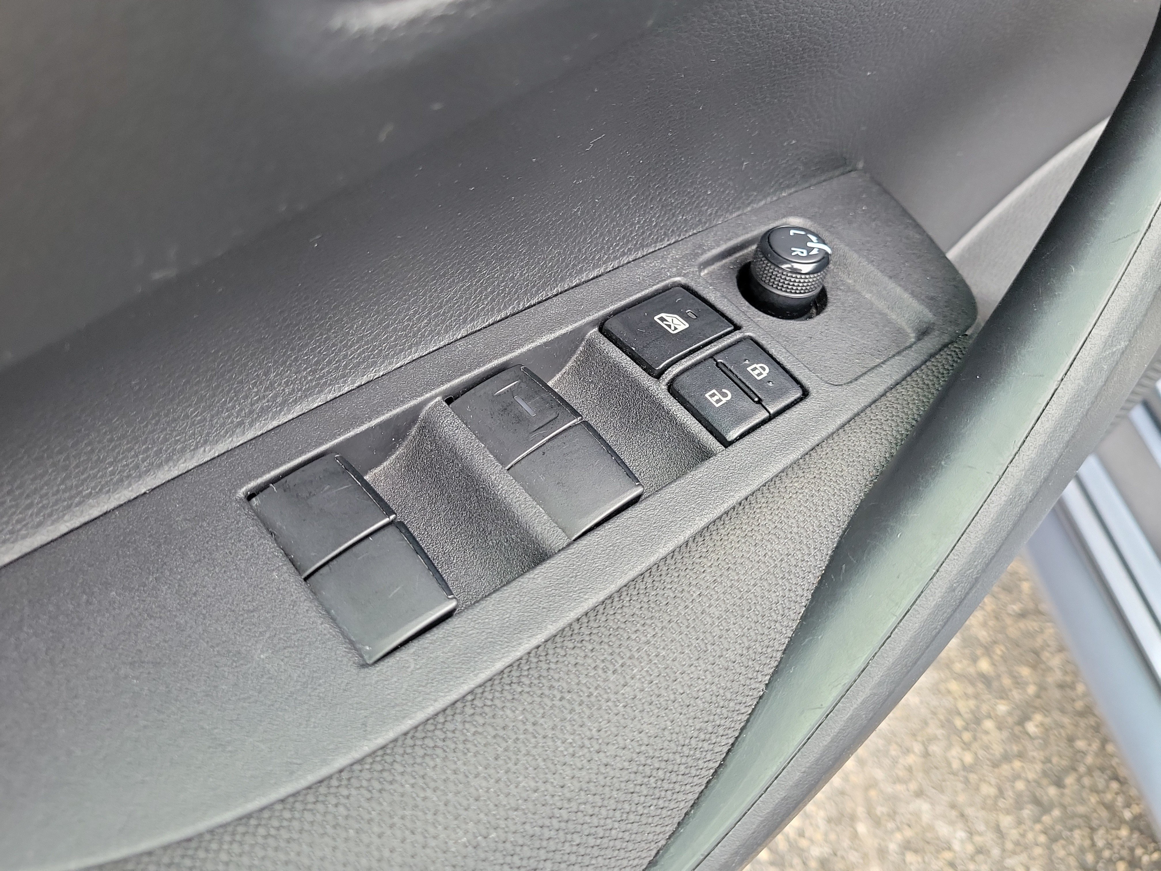 Used 2024 Toyota Corolla LE FWD image 15