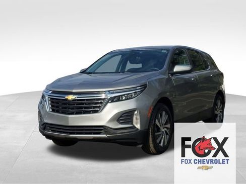 Used 2024 Chevrolet Equinox LT w/ LPO, Floor Liner Package image 1