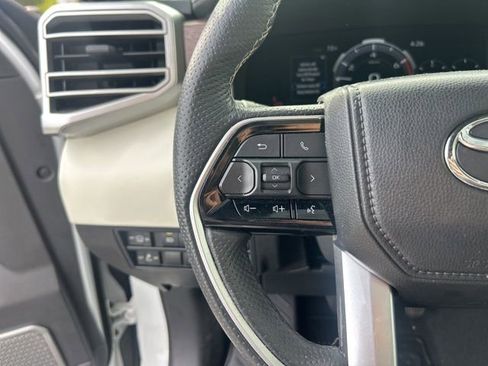 Used 2025 Toyota Sequoia Capstone AWD/4WD image 23