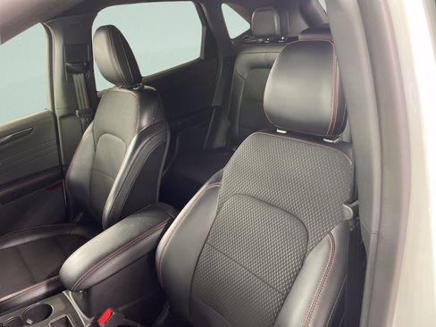Used 2023 Ford Escape ST-Line w/ Tech Pack #1 AWD/4WD image 13