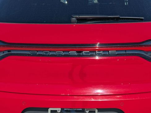 Used 2021 Porsche Macan AWD/4WD image 14