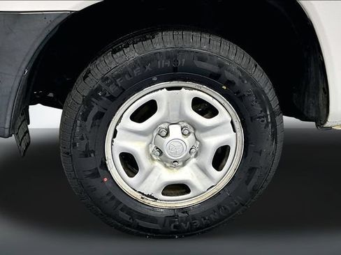 Used 2013 Toyota Tacoma 2WD Regular Cab image 22