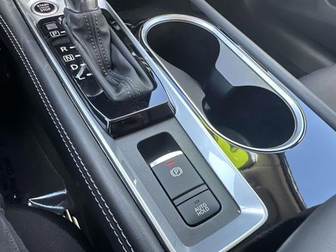 Used 2023 Nissan Altima 2.5 SV w/ SV Premium Package image 20