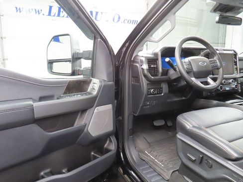 Used 2026 Ford F350 Lariat w/ Lariat Ultimate Package AWD/4WD image 48