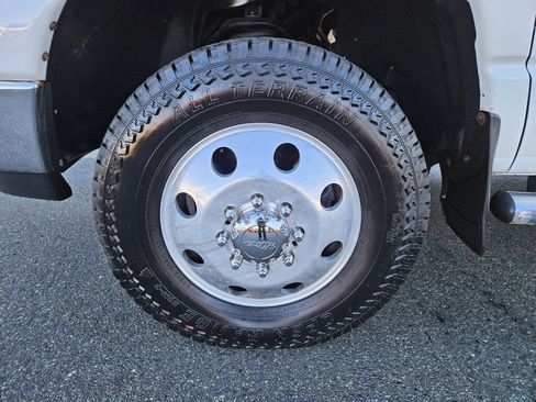 Used 2009 Dodge Ram 3500 Truck SLT w/ Popular Equipment Group image 9