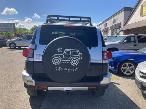 Used 2007 Toyota FJ Cruiser 4WD image 4