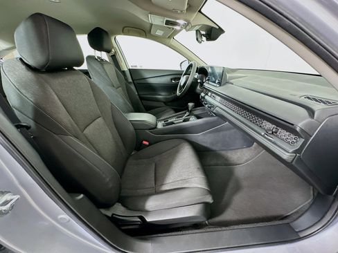 Used 2025 Honda Accord LX image 27