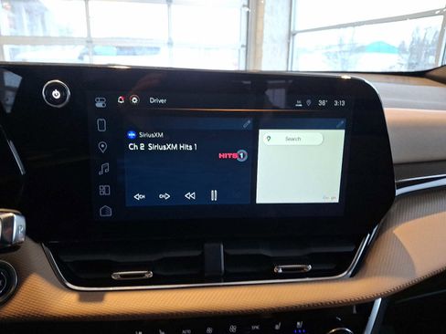 Certified 2025 Chevrolet Equinox ACTIV w/ Safety and Technology Package image 16