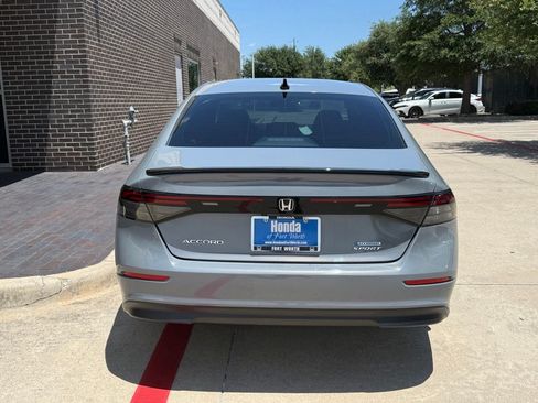 Used 2025 Honda Accord Sport image 4