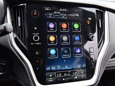 Used 2025 Subaru Outback Onyx Edition image 16