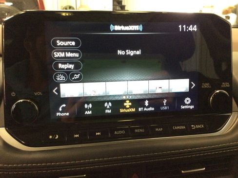 Used 2023 Nissan Rogue SL w/ SL Premium Package image 26