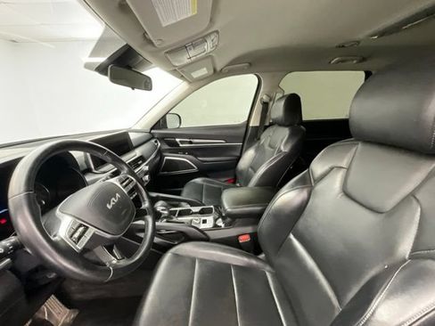 Used 2022 Kia Telluride LX AWD/4WD image 19