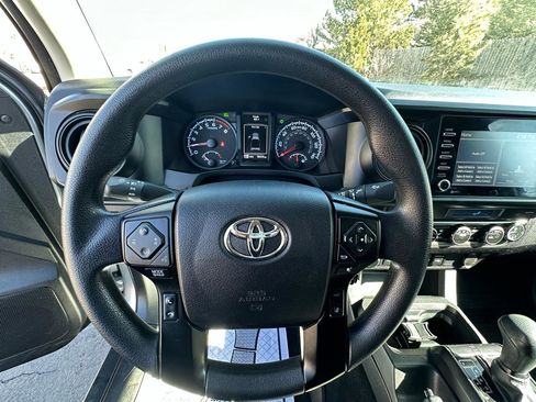 Used 2022 Toyota Tacoma SR w/ SX Package AWD/4WD image 15