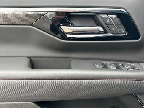 New 2026 Chevrolet Suburban RST w/ RST Capability Package image 14