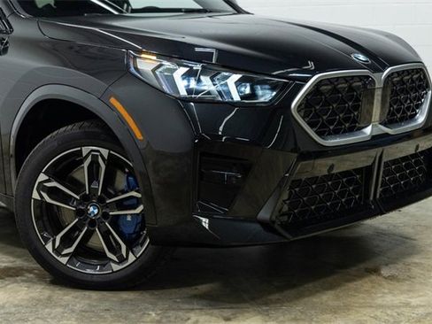 Certified 2025 BMW X2 xDrive28i w/ Technology Package image 7