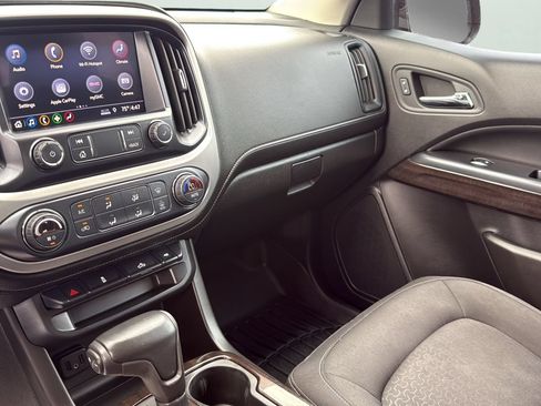 Used 2020 GMC Canyon SLE w/ Elevation Edition RWD image 19